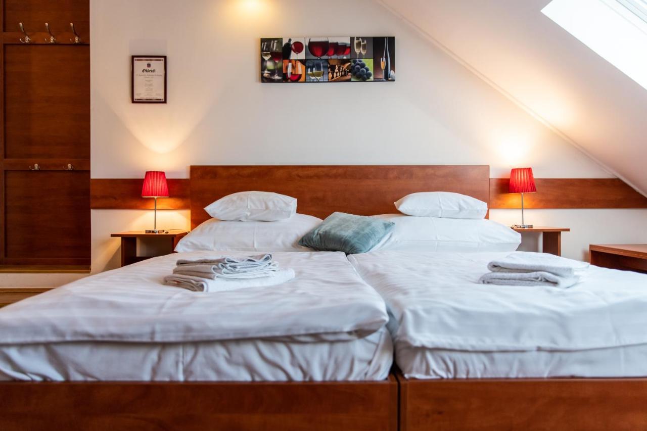 Bed and Breakfast Fenyes Vinorium Ödenburg Exterior foto