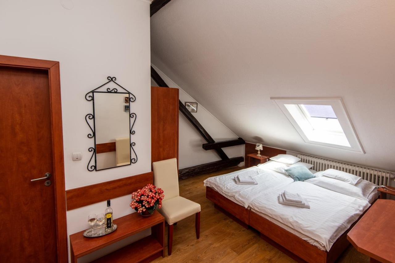Bed and Breakfast Fenyes Vinorium Ödenburg Exterior foto
