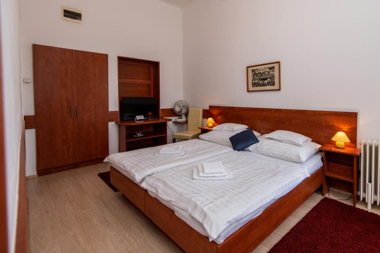 Bed and Breakfast Fenyes Vinorium Ödenburg Exterior foto