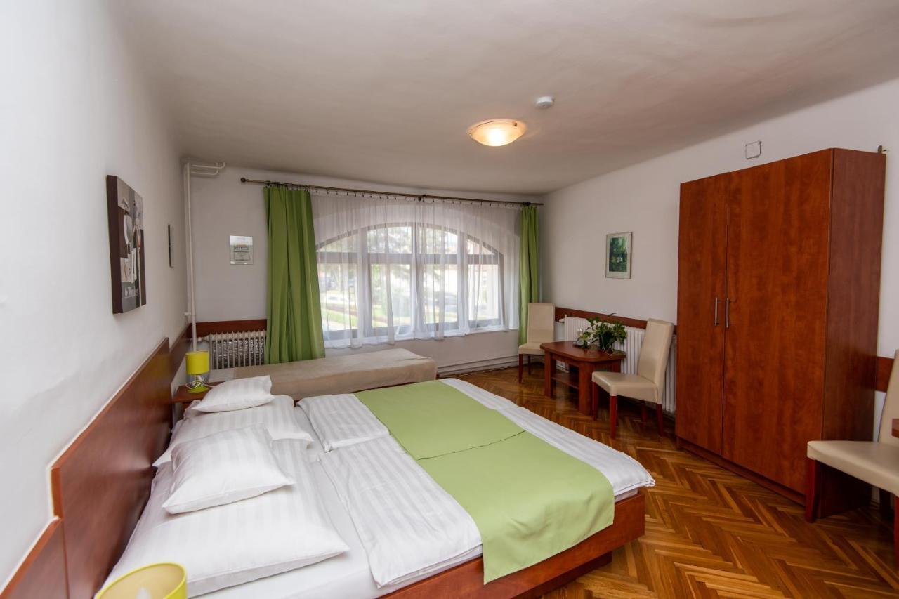 Bed and Breakfast Fenyes Vinorium Ödenburg Exterior foto